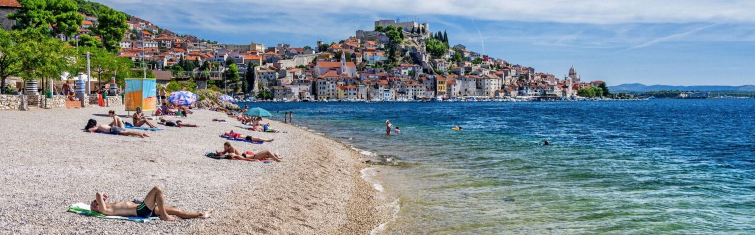 Žena se udavila na plaži u Šibeniku