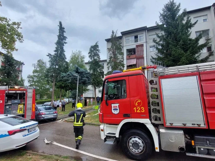 Gorjeli stan i automobil u Banjaluci