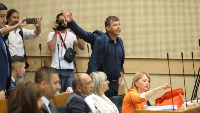 Vukanović tvrdi da je obezbjeđenje bilo grubo