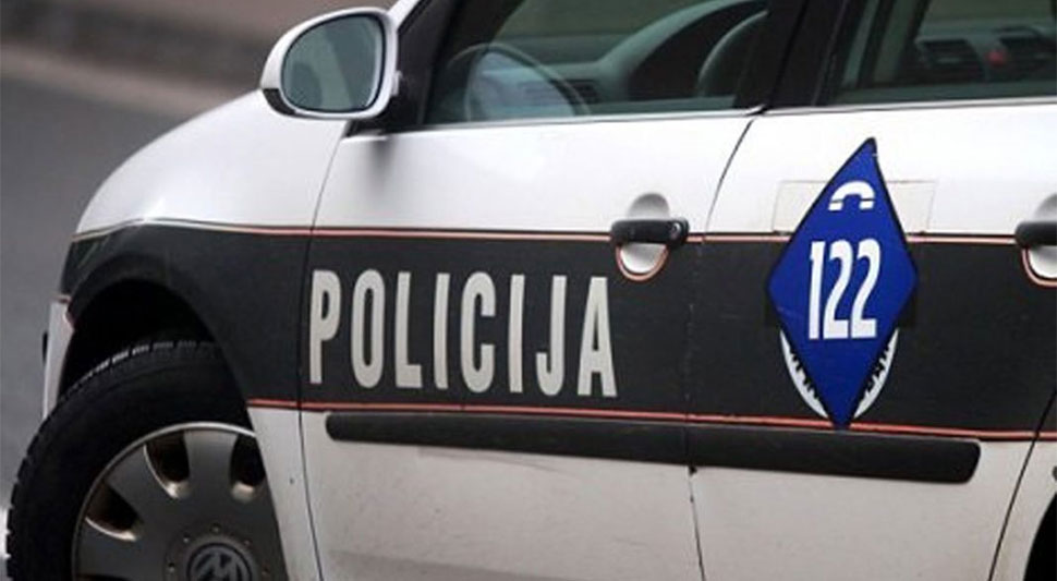 Teška nesreća u BiH: Sudarila se tri vozila, jedna osoba povrijeđena