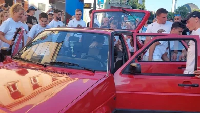 Podvig iz BiH za Ginisov rekord: U "Golf dvojku" stalo 20 ljudi