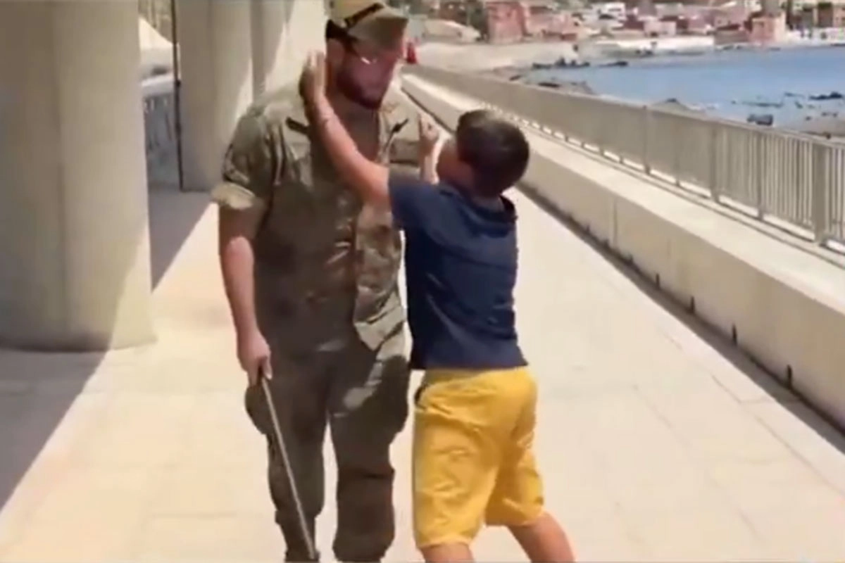 Najteža slika migrantske krize u Seuti: "Poljubiću vam glavu, nemojte me vraćati"