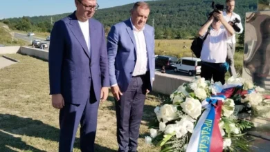 Dodik i Vučić odali poštu ubijenima na Petrovačkoj cesti