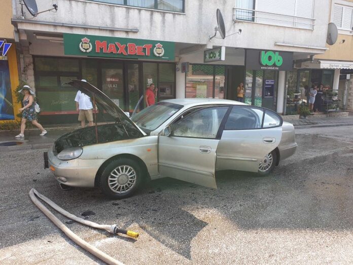 automobil