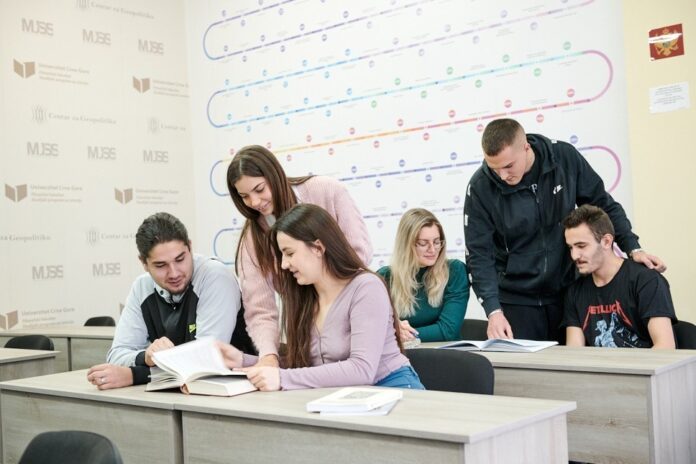Studenti