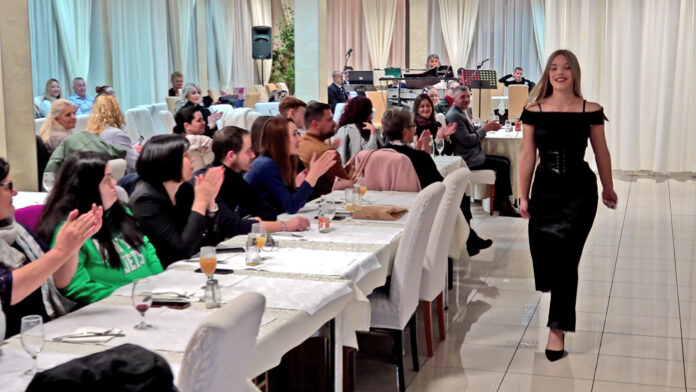 Zrak sunca, Humanitarno vece 1, decembar 2024