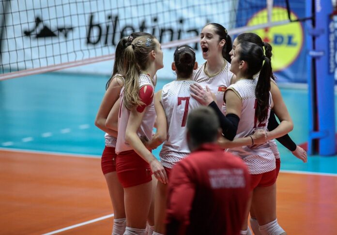 u16 zenska odbojkaska pionirska reprezentacija crne gore