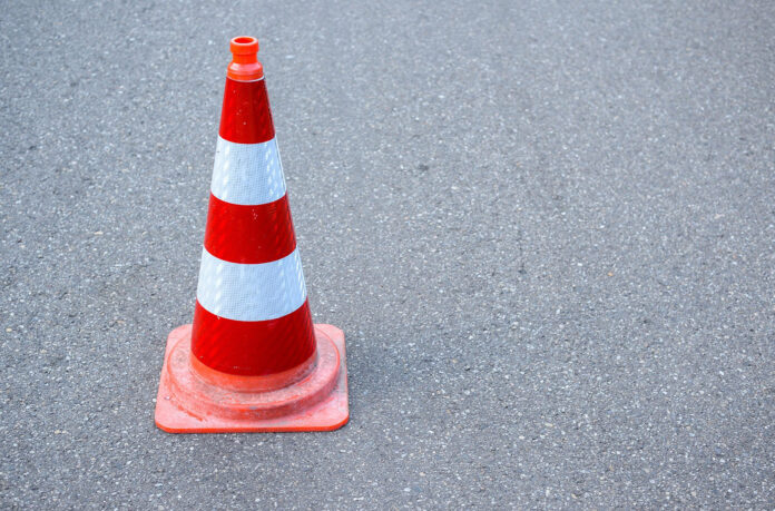 Radovi na putu, znak, mart 2025
