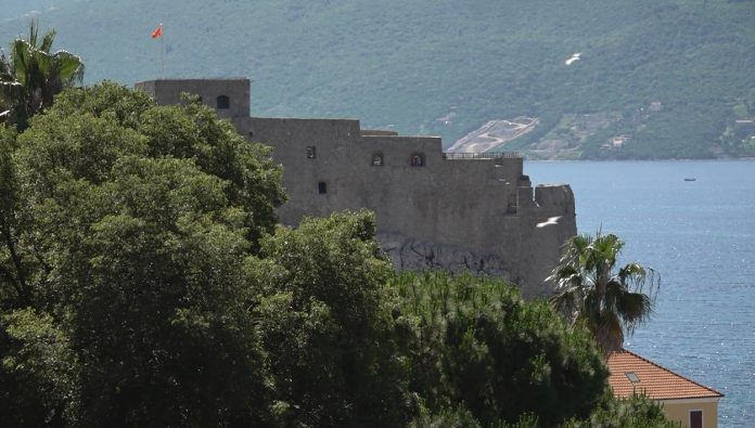 tvrđava Forte Mare.jpg 111