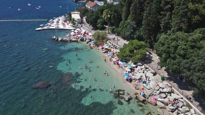 Plaza, kupaliste, panorama, avgust 2025