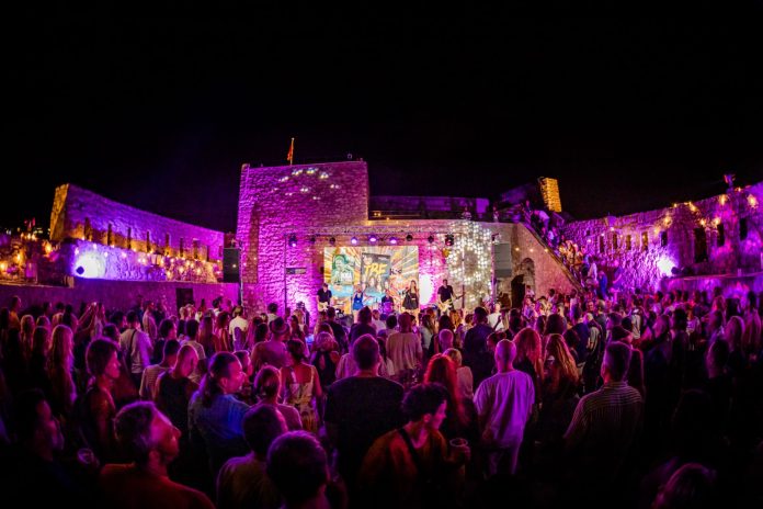 strip festival 1
