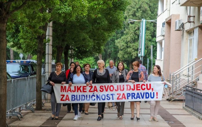 Majke-sa-troje-i-vise-djece-2-1