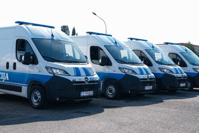 nova vozila policija