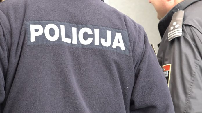policija