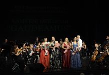 Овације Новљана на концерту посвећеном Радовану Паповићу