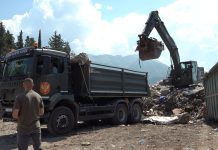 У оквиру акције „Војска на вашем прагу“ почело уклањање габаритног отпада у Тивту